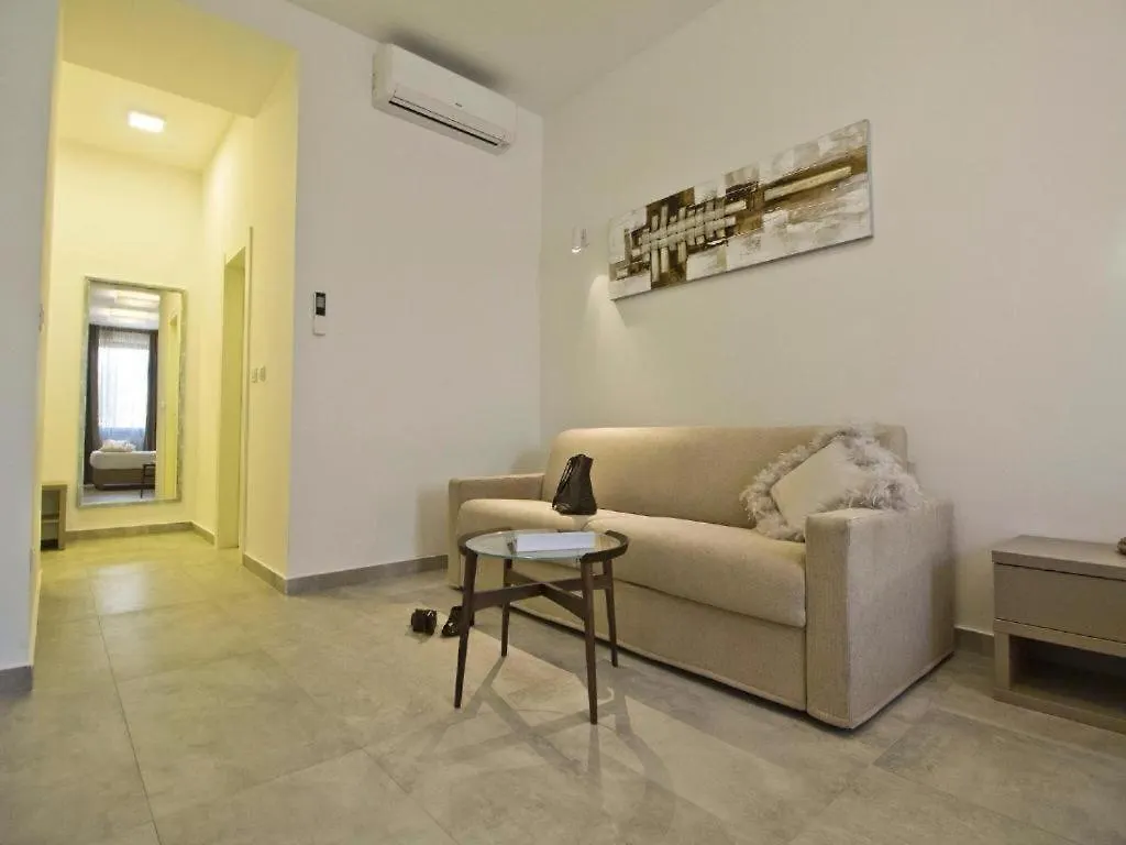 Pino Luxury Rooms And Apartment Split