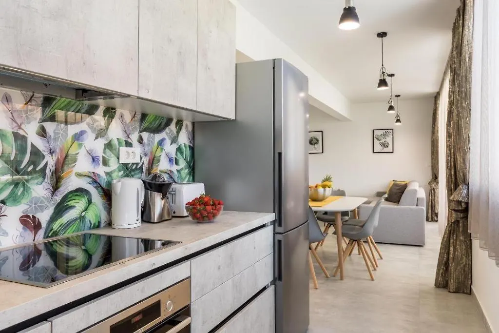 Pino Luxury Rooms And Apartment Split