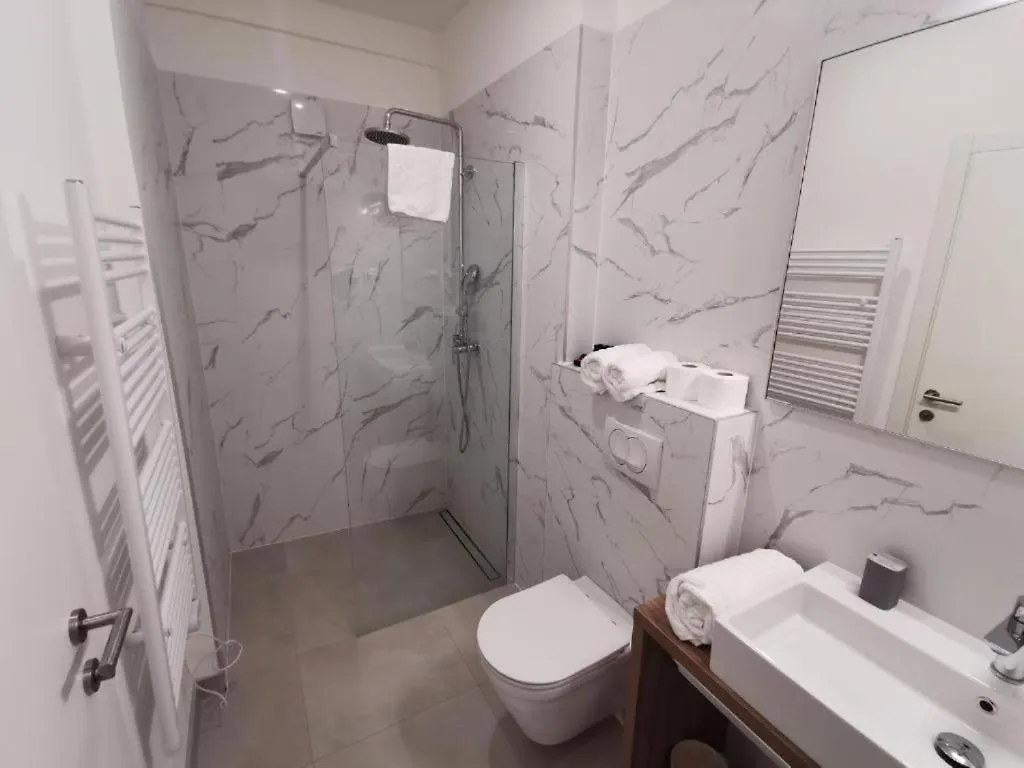 Guest house Pino Luxury Rooms And Apartment Split
