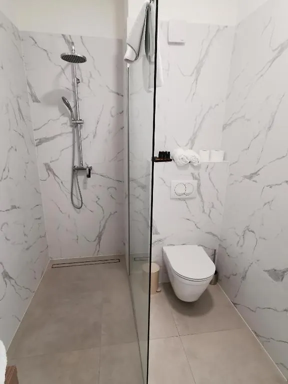 Pino Luxury Rooms And Apartment Split Guest house