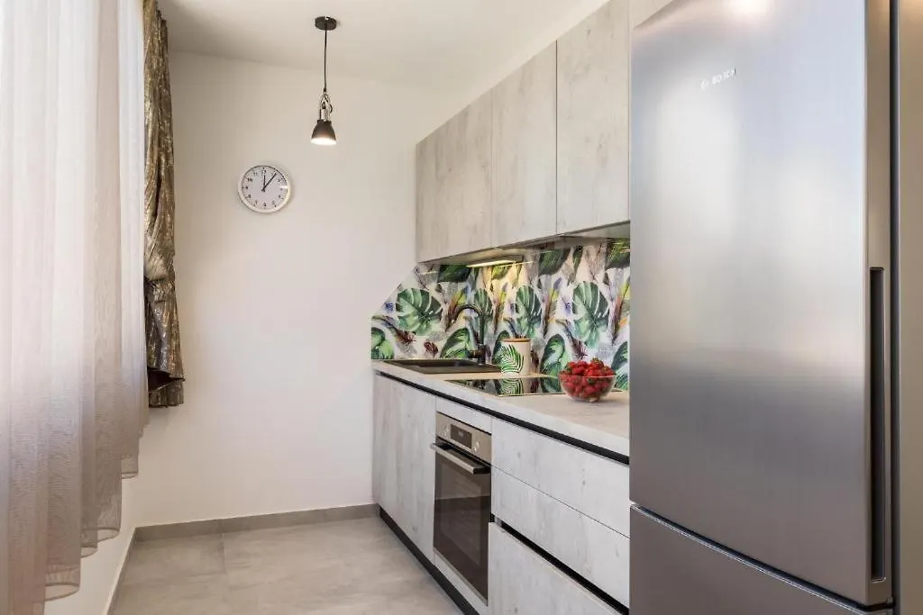Penzion Pino Luxury Rooms And Apartment Split