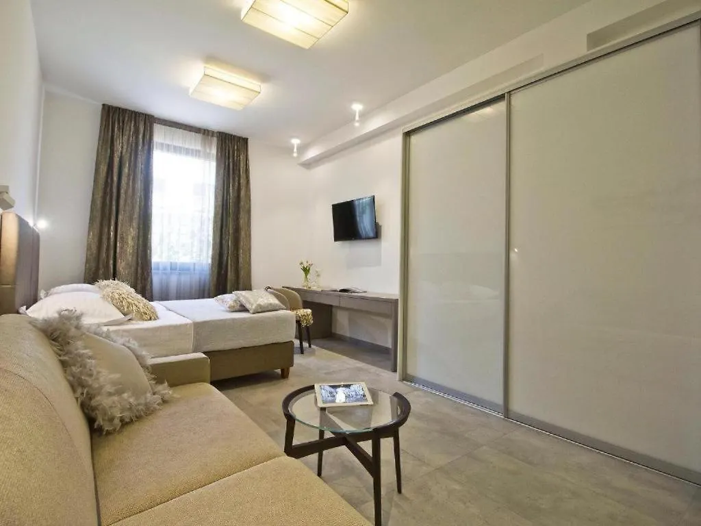 게스트하우스 Pino Luxury Rooms And Apartment 스플리트